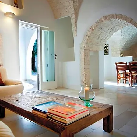 فندق مبيت وإفطار La Vecchia Tabaccheria أوستوني